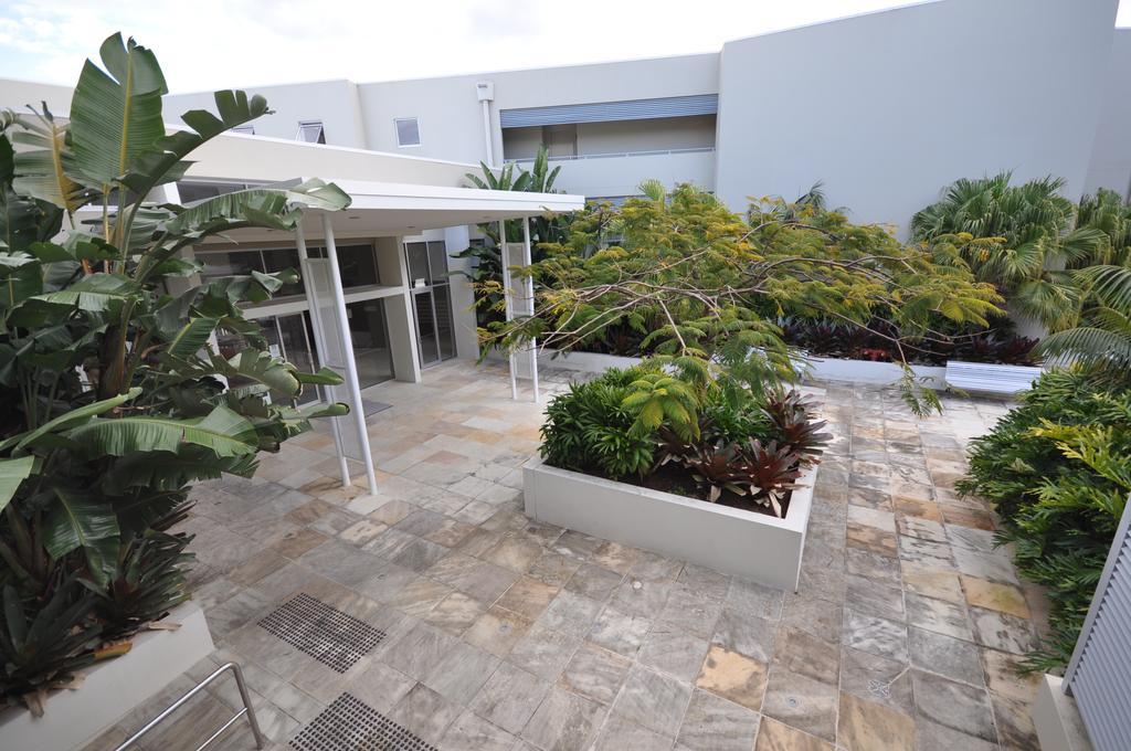 Chancellor Lakeside Apartments Gold Coast Exterior foto